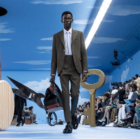 Paris Fashion Week Virgil Abloh Louis Vuitton And The Second Coming Of The Suit Esquire