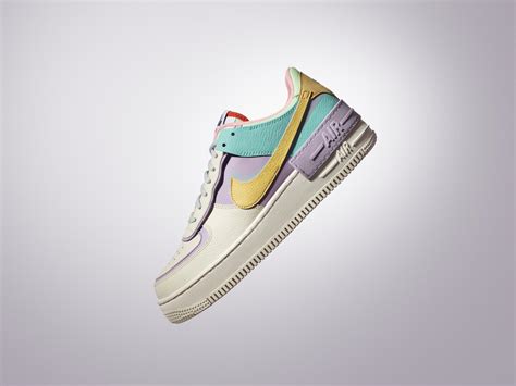 Nike women's air force 1 flyknit low basketball shoes. Image de Jaune: Air Force One Jaune Pastel Nike