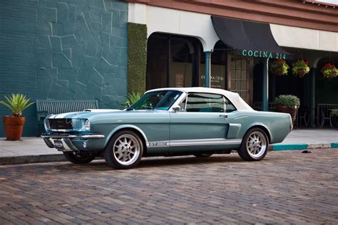 1966 Shelby Gt350 Convertible Tahoe Turqoise 106 1 Revology Cars