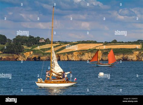 France Finistère 29 Douarnenez Voiliers Et Vieux Gréements En Baie