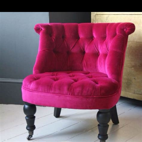 Find the perfect home furnishings at hayneedle, where you can buy online while you explore our room designs and curated looks for tips, ideas & inspiration to help you along the way. Best 25+ Pink accent chair ideas on Pinterest | Living ...