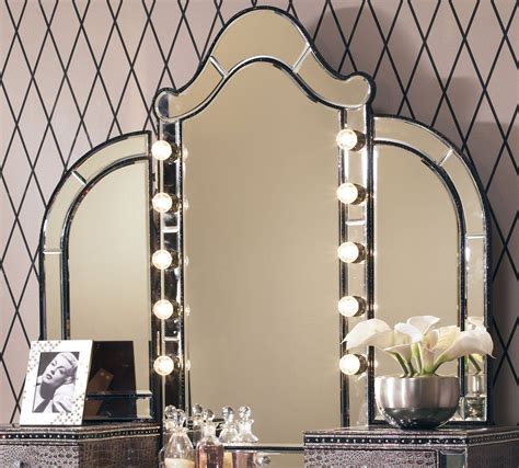 Tri Fold Mirror With Lights Diy Vanity Mirror Vanity Table With