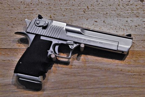 Desert Eagle 50 Magnum Pistol