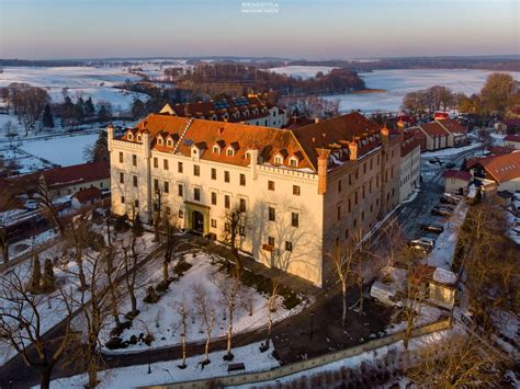Zamek Krzyżacki w Rynie Zdjęcia foto galeria