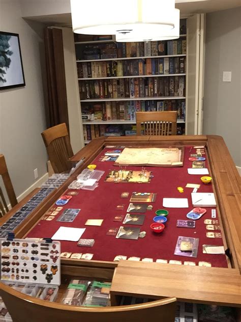 Potterybarn.com has been visited by 100k+ users in the past month I didn't realize Reddit was into custom board game rooms ...