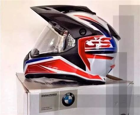 The dual sport peak, however, is designed to be far more aerodynamic so that it resists as little as possible while cruising at highway speeds. BMW GS Crash Helmet | Bmw motorad, Bmw motorrad, Bmw