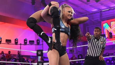 ivy nile makes her in ring debut against valentina feroz wwe nxt oct 12 2021 wwe