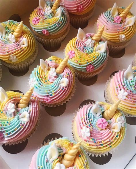 Unicorn Rainbow Cupcakes Verjaardagstaart