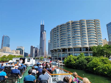 Take A Chicago River Cruise Aboard The 1 Boat Tour In The Us