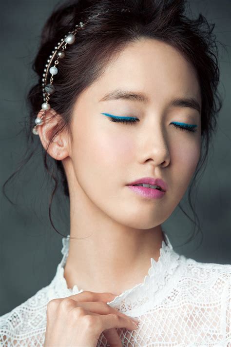 Kpop Idols Yoona De Girls Generation Posa Para La Revista Elle China