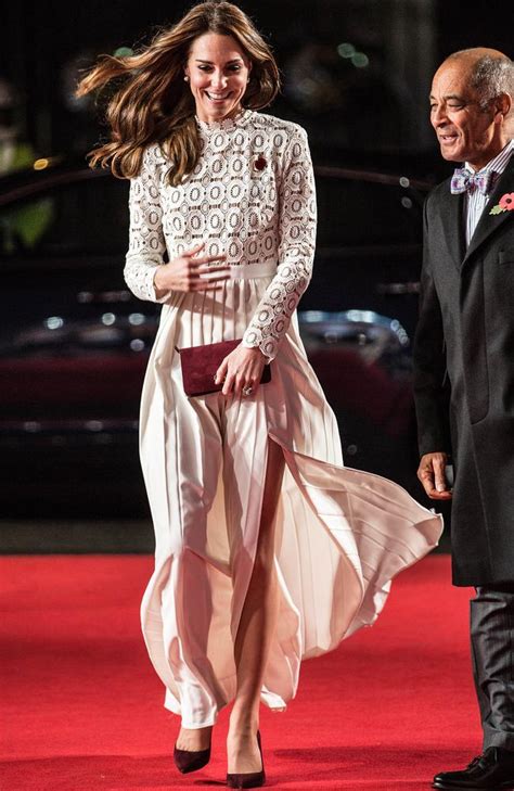 Kate Middleton Recreates Photo Of Princess Diana In See Through Dress Pics News Com Au