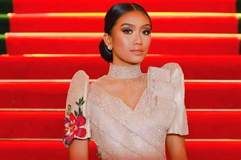 Previous winner zozibini tunzi fit the crown on meza's head and waited to make sure it would stay in place as meza beamed and took her first walk to the front of the stage. Miss Universe Philippines 2021 Winner