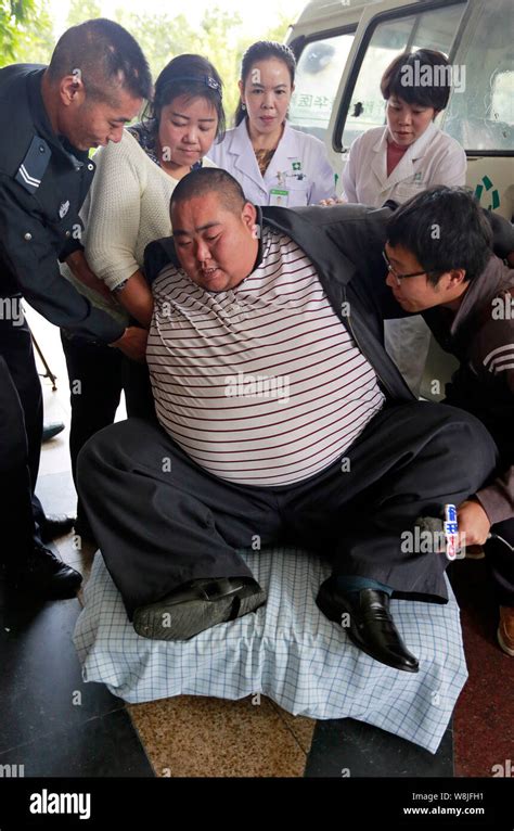 China S Fattest Man Deng Guiliang Is Sent To A Hospital In A Bed For Weight Loss Surgery In