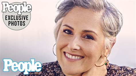 ricki lake opens up about her 30 year battle with hair loss ‘it s been debilitating people