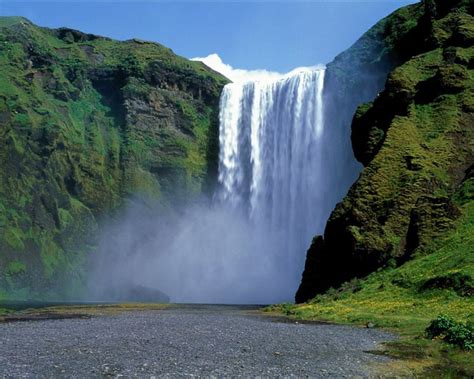 WALLPAPERS: WATERFALL
