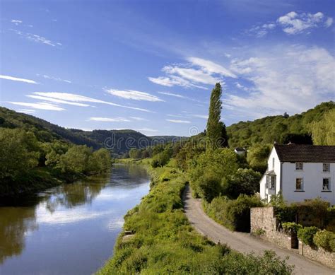 River Wye The Wye Valley Gloucestershire Monmouthshire Wales Eng Stock