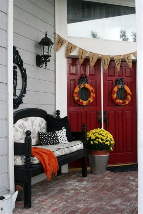 Spooky and scary halloween bedroom decorating ideas 32. 33 Elegant Halloween Decorations Ideas - Decoration Love