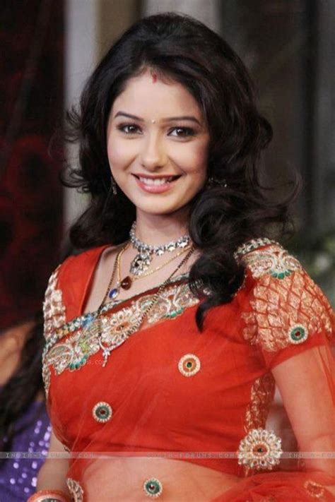 Tv Serial Actress Leena Jumani In Saree Veethi