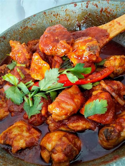 ayam masak merah resepi simple  Felicity Bell