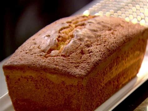 Make a vanilla glaze by whisking together 1 cup powdered sugar. Honey Vanilla Pound Cake | Recipe | Pound cake recipes ...