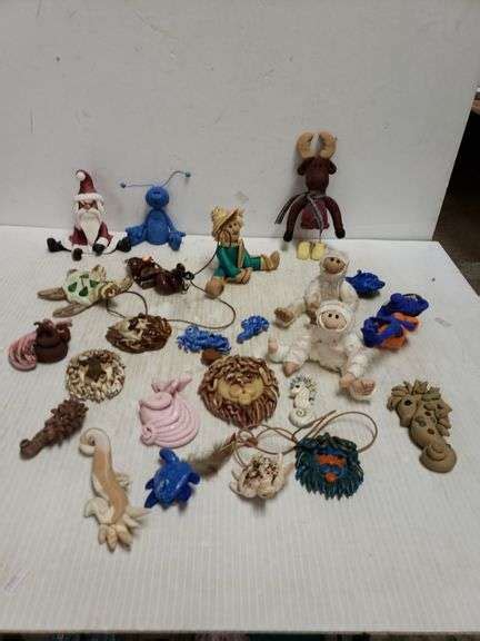 Pins Figures Trice Auctions