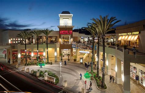 Fashion Valley Super Regional Mall In San Diego California Usa