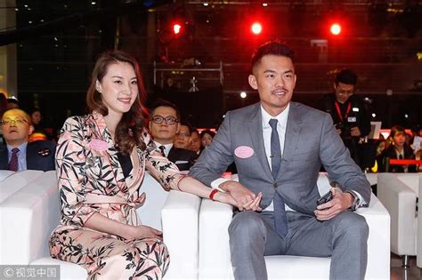 嘉宾： 张柏芝 柳岩 王耀庆 谢杏芳 陈志朋 汪苏泷 刘维 肖骁 赵正平 沈玉琳 安琥 李昕亮. 谢杏芳谈林丹出轨：这是一种成长 他当父亲99分_羽毛球_新浪竞技风暴_新浪网