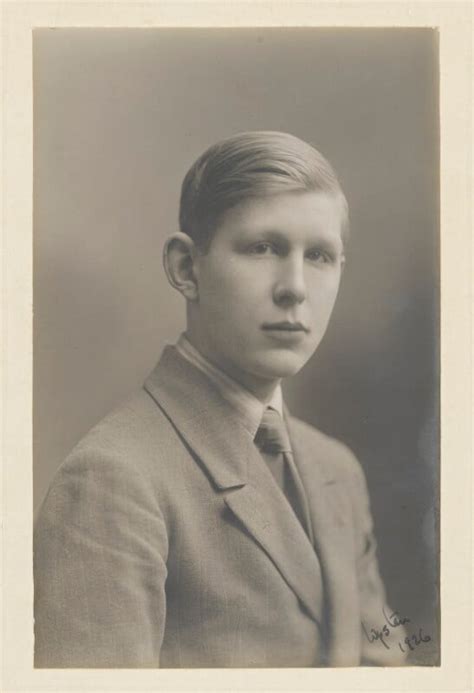 Npg P417 Wh Auden Portrait National Portrait Gallery