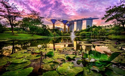 Sunset Moment At Marina Bay Sands Singapore By Gen Incredible