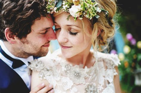 Claire Pettibone And Flowers In Her Hair A Spectacular Outdoor Spring