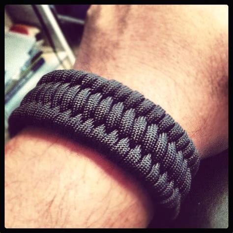 Free shipping available on many items. Ladder Rack knot paracord bracelet | Crafts: That's Knot ...