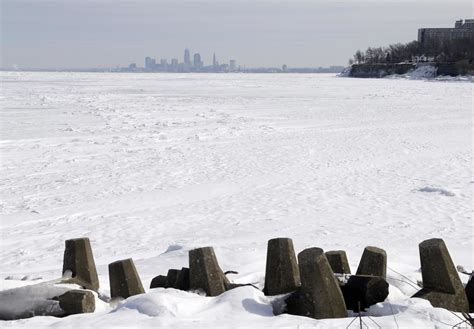 Frozen Over Lake Erie 94 Percent Covered In Ice Nbc News