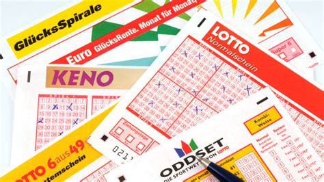 Zu den lotterien mit den besten gewinnchancen gehört ganz klar das österreichische lotto 6 aus 45, zumindest wenn es um mindestens 1 million. EuroLotto, Tippgemeinschaft oder 6 aus 49: Welches Lotto ...