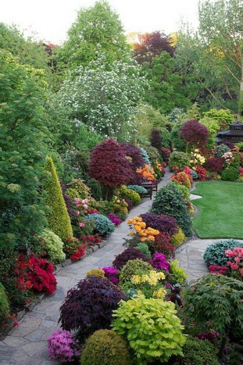Gabionen steinkörbe im modern angelegten garten finden sich immer häufiger ein gabionenzaun sowie gabionensäulen denn sie sind gerade bei. Moderne Gartengestaltung: 110 Inspirierende Ideen in ...