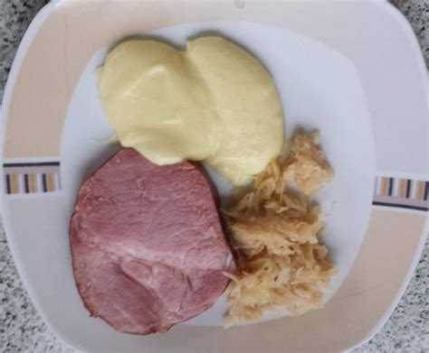 Deckel wieder darauf, damit das kartoffelpüree warm bleibt. Variation von Kasseler mit Sauerkraut und Kartoffelpüree ...