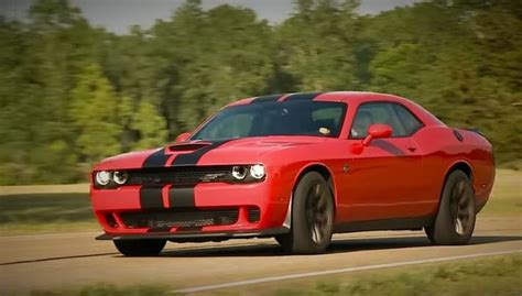 The 707 Horsepower Dodge Challenger Hellcat Will Stop Your Heart
