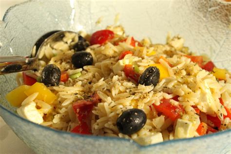 Griechischer Kritharaki-Salat von familykitchen