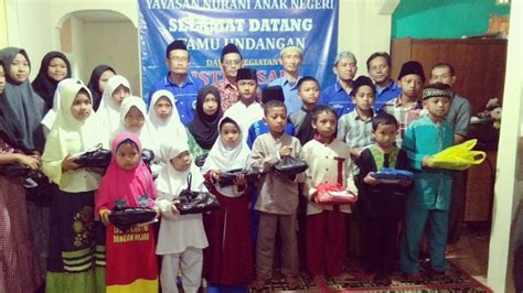 Maka kegiatan ini sangatlah penting guna mengingatkan hak hak. ACARA SANTUNAN ANAK YATIM - YouTube