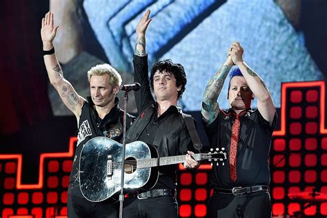 Green Day Want To Play In A Fans Backyard For New Album Release