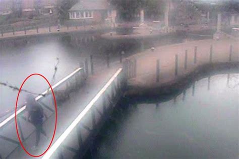 Alice Gross Missing Cctv Shows Last Sighting Of Teen Who Disappeared A Week Ago Irish Mirror