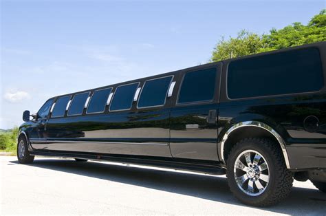 How Much Does It Cost To Rent A Limousine