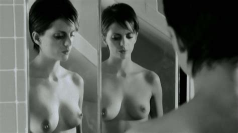 Nude Video Celebs Macarena Gomez Nude La Nina