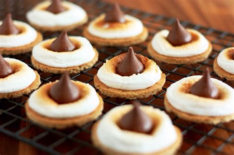 Smore Bites A Quick Easy Fun Dessert Especially On Rainy Summer