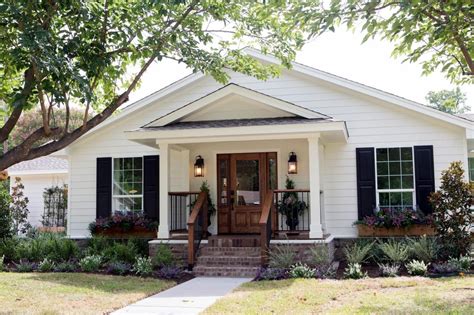 Photos HGTV S Fixer Upper With Chip And Joanna Gaines HGTV Exterior