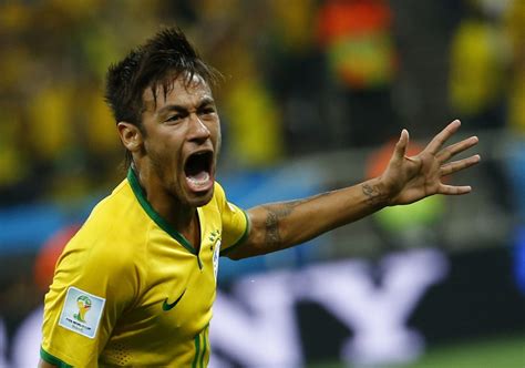 Check out his latest detailed stats including goals, assists, strengths & weaknesses and. Canavarro: "Neymar is not on Messi and Ronaldo level yet..."