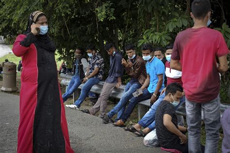 Come to putrajaya hungry, coz you will eventually have a whole lot of waiting time to kill. UNHCR umpama 'Jabatan Imigresen' pelarian - Utusan Digital