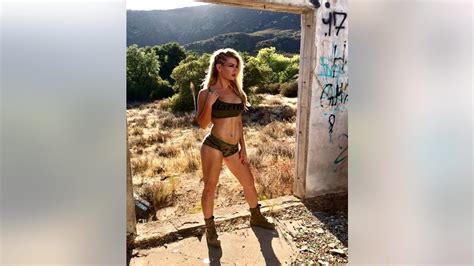 ‘worlds Hottest Marine Shannon Ihrke Strips Down In New Desert Photo Shoot Fox News