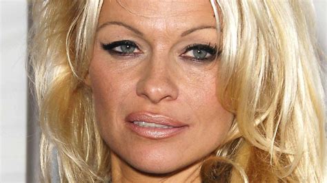Pamela Anderson Profiles • Instagram Twitter Tiktok Foller