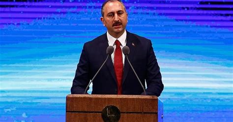 Zeytin dalı harekatı kapsamında 2 şubat'ta, yürütülen faaliyetleri takip ettiği sırada aa muhabiri sarp özer'in bulunduğu bölgeye teröristlerce atılan roket ve havan topu isabet etti. "Zeytin Dalı Harekatı hukuk çerçevesinde meşrudur" - Son ...