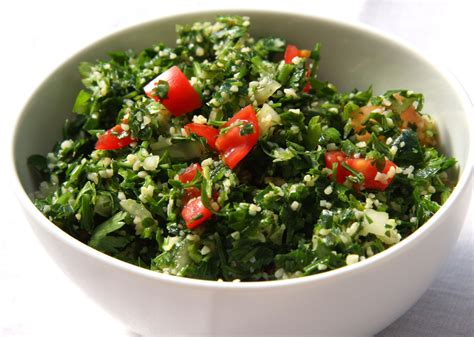 This Basic Tabbouleh Salad Aka Tabouli Made With Cracked Wheat Bulgur